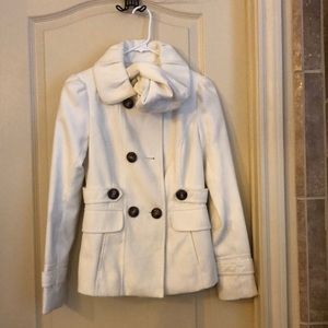 Macys Juniors White Coat (Xs) with removable hood